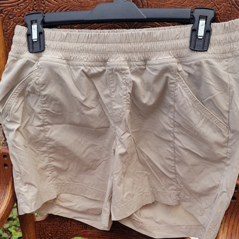 The North Face Women's Beige Cargo Shorts